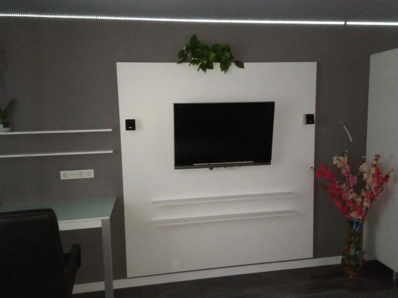 Смарт Квартира Метро Теремки, Республіка, Нвц, Феофанія, Магеллан Apartment Kyiv